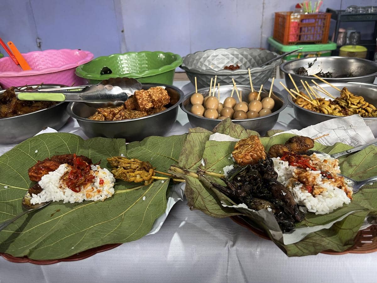 ilustrasi nasi jamblang