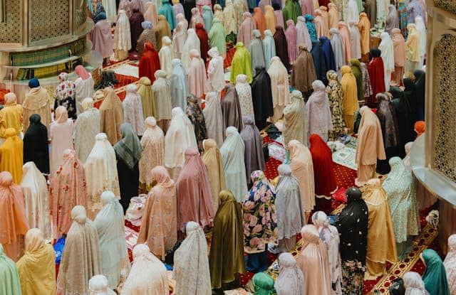 ilustrasi sholat eid 