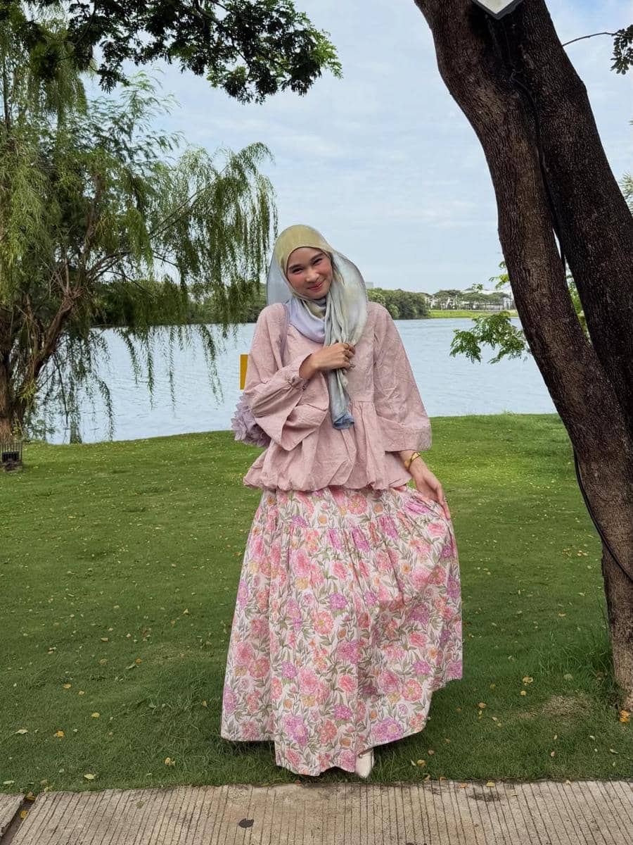 Inspirasi OOTD ala Astri Ratnasari 