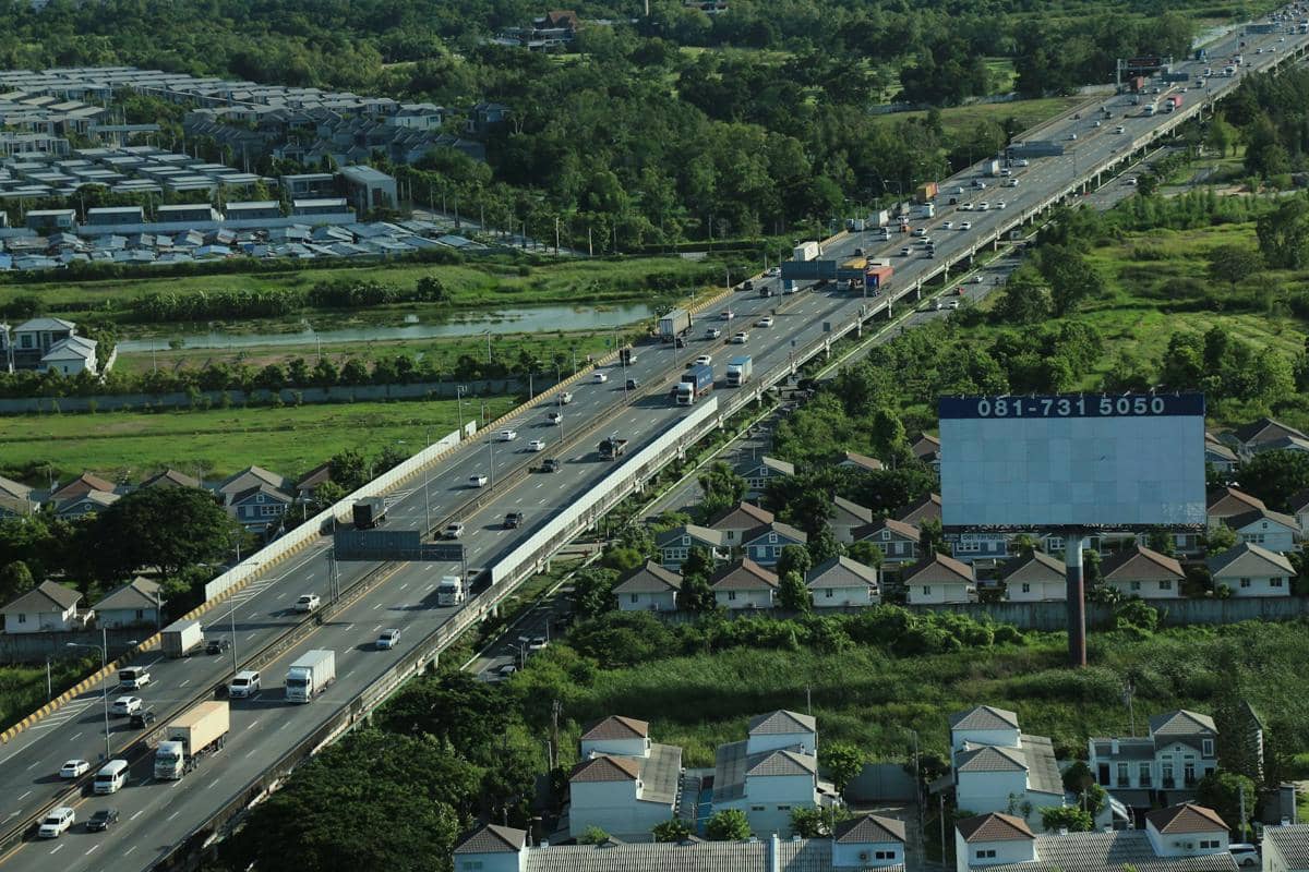 ilustrasi  jalan tol