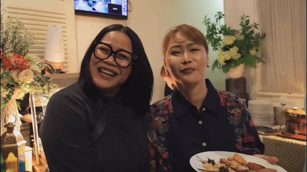 acara buka bersama di rumah Inul Daratista