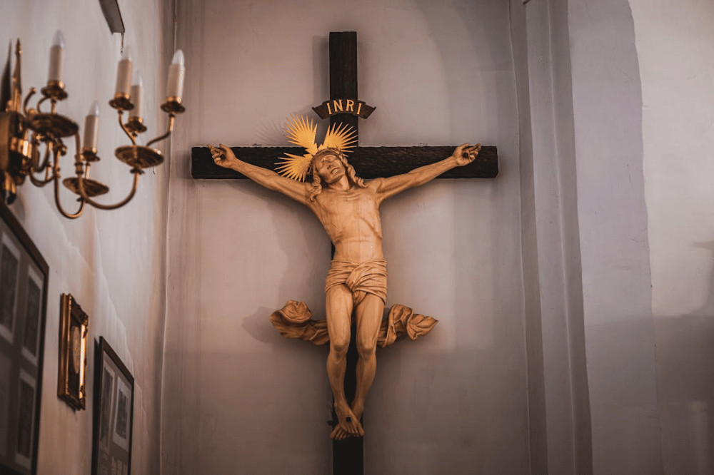 9 Lagu Kristen dari Kidung Jemaat untuk Mengenang Wafat Yesus Kristus