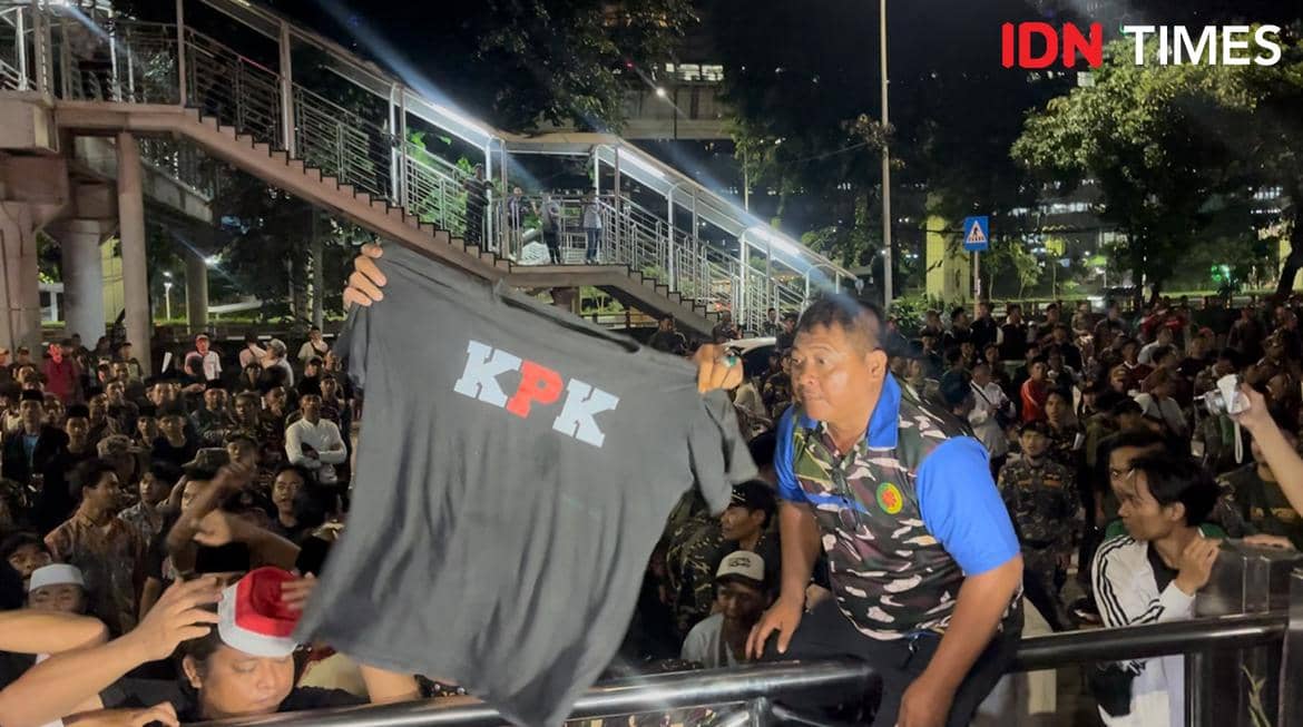 Momen Massa Banser Mengamuk saat Yaqut Dibawa ke Rutan KPK