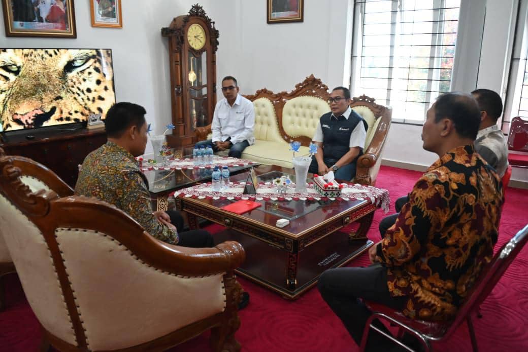 Inalum menyalurkan bantuan rehabilitasi untuk gereja di Humbang Hasundutan (dok.Inalum)