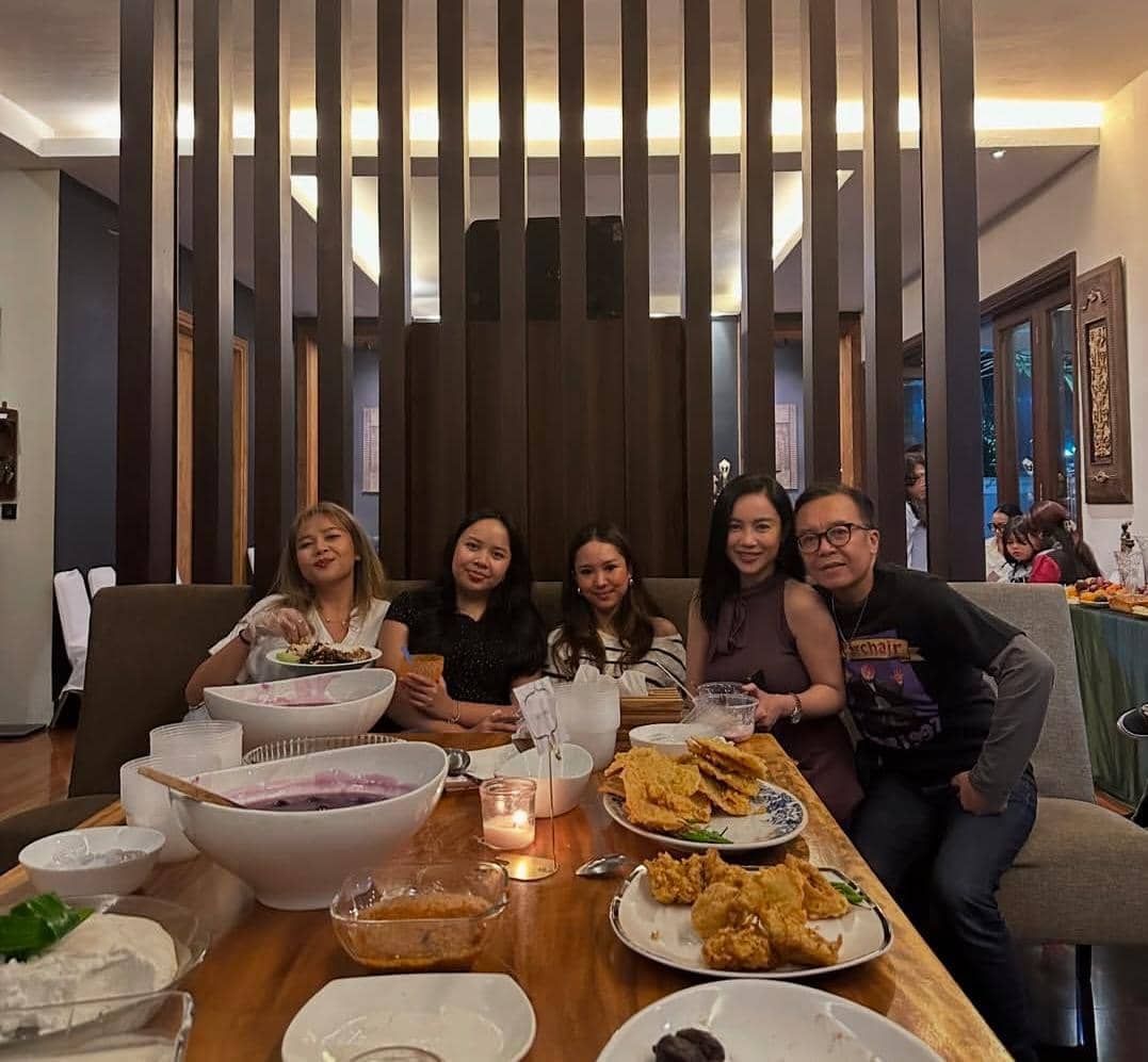 potret Ari Lasso buat acara bukber di rumah