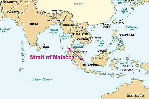 Selat Malaka (DoD, Public domain, via Wikimedia Commons)