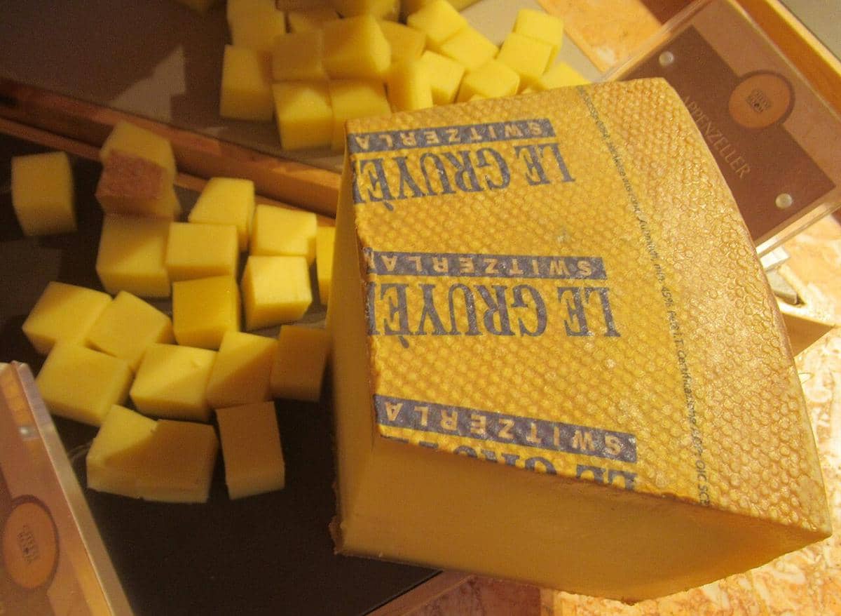 6 Pengganti Keju Edam untuk Kastengel, Tetap Enak dan Lumer di Mulut!