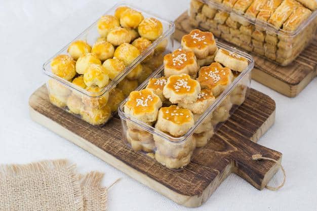 5 Tips Menyusun Toples Kue Kering Lebaran, Meja Jadi Estetik