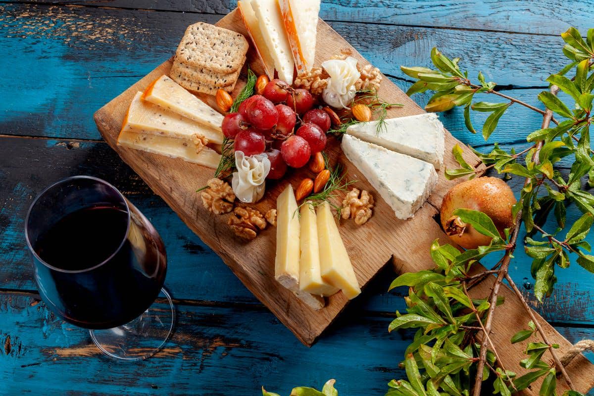 ilustrasi berbagai jenis keju