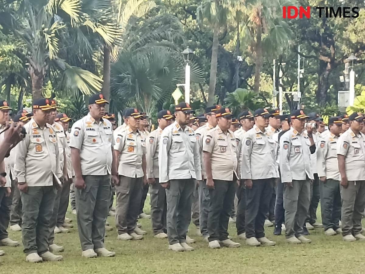 Ilustrasi Satpol DKI apel di Balai Kota, Jumat (13/3/2/2026) / IDN Times Dini Suciatiningrum 