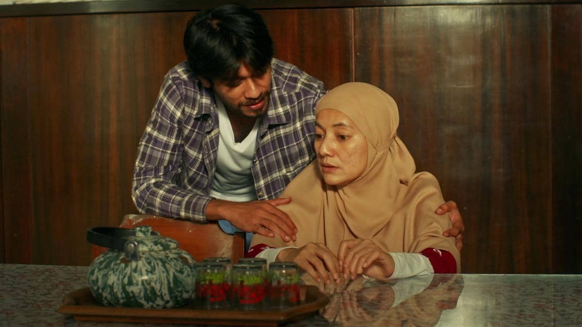Sampai Jadi Debu film bertema lebaran
