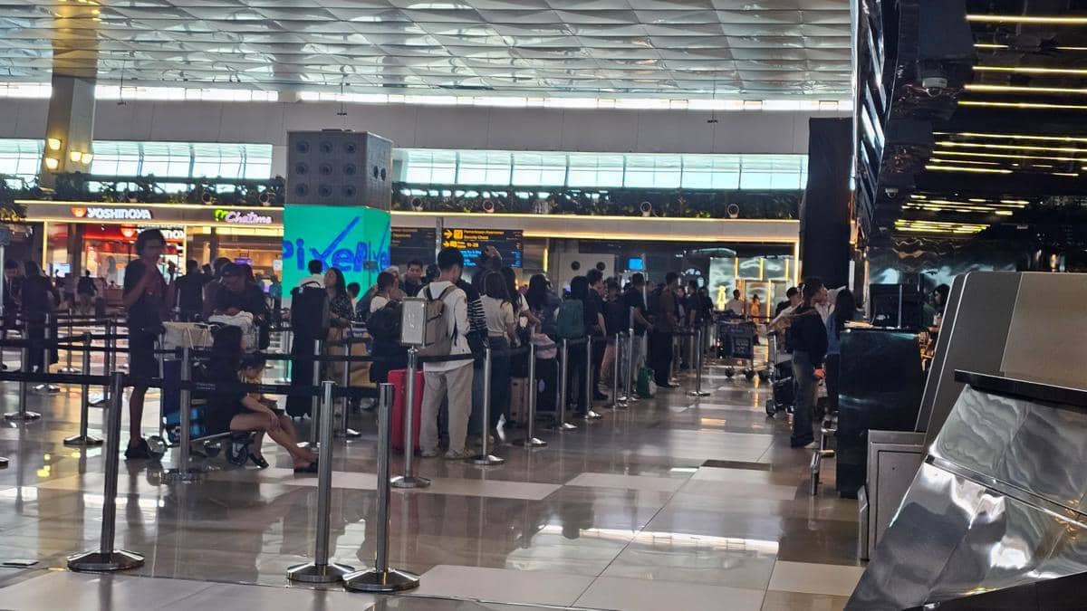 Ilustrasi penumpang di Bandara Soetta