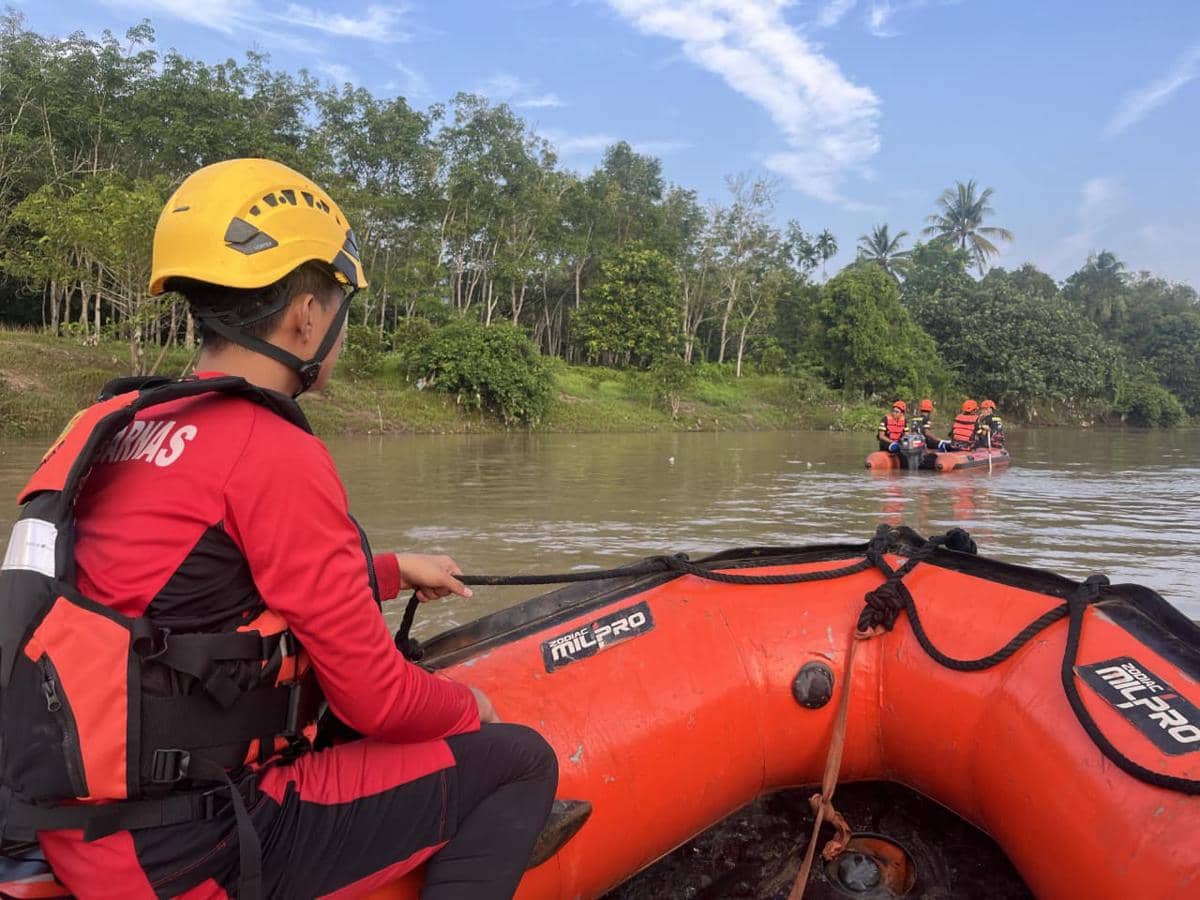 Pencarian korban tenggelam di Sungai Lematang PALI
