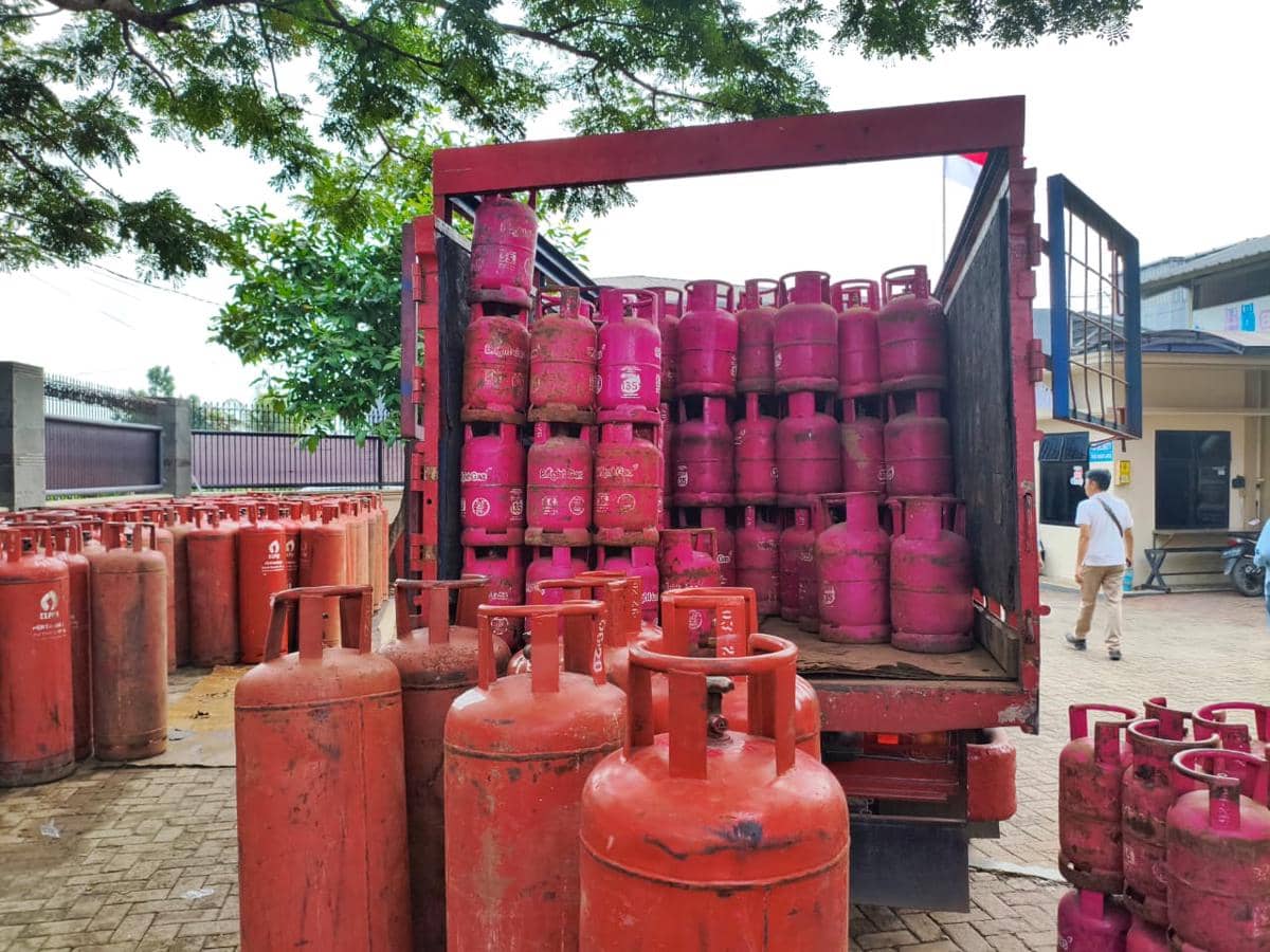 Aktivitas di pangkalan gas elpiji subsidi di Kota Bandar Lampung