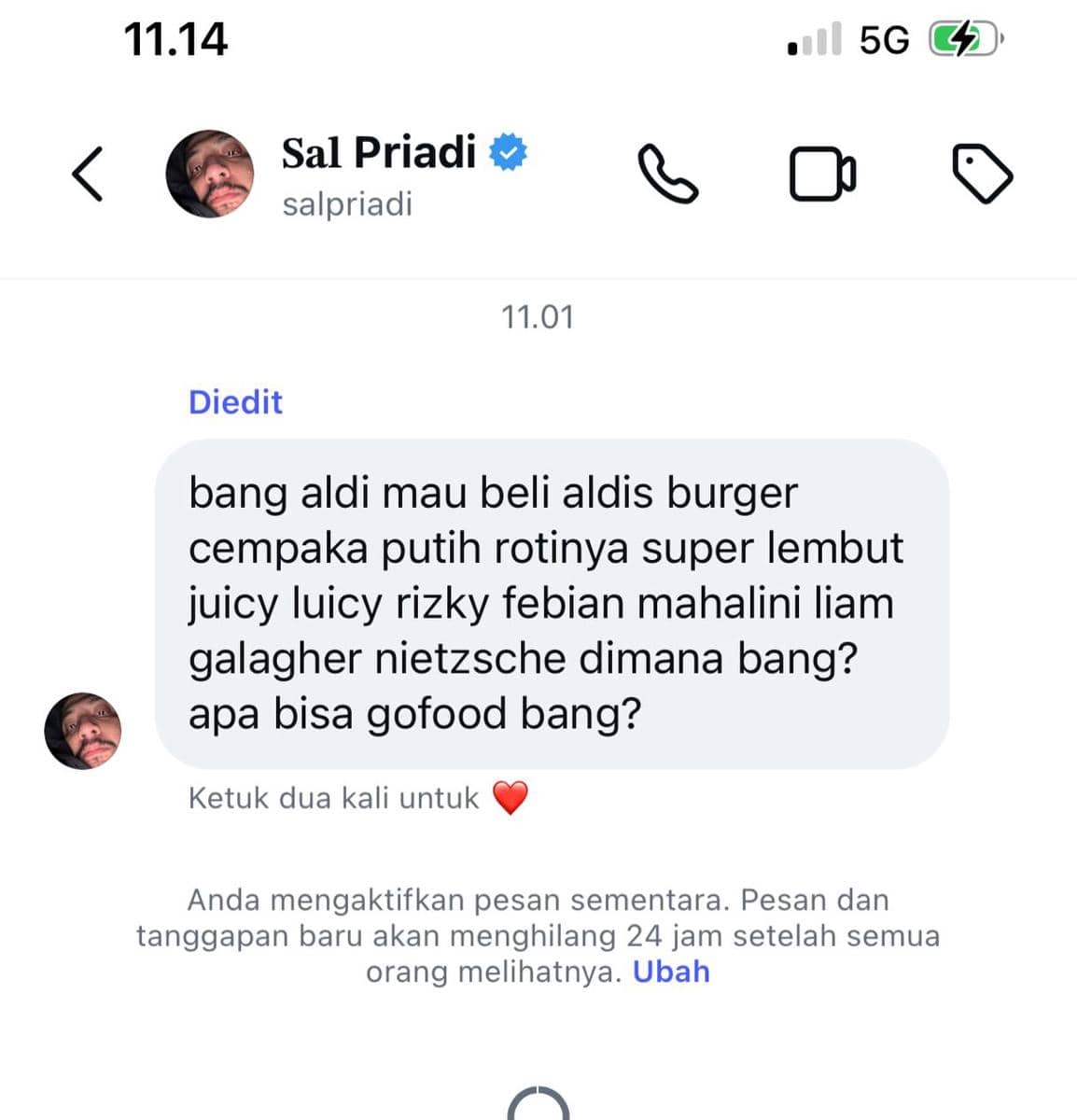 Chat DM Instagram Sal Priadi ke Aldi Taher menanyakan cara order Aldi's Burger