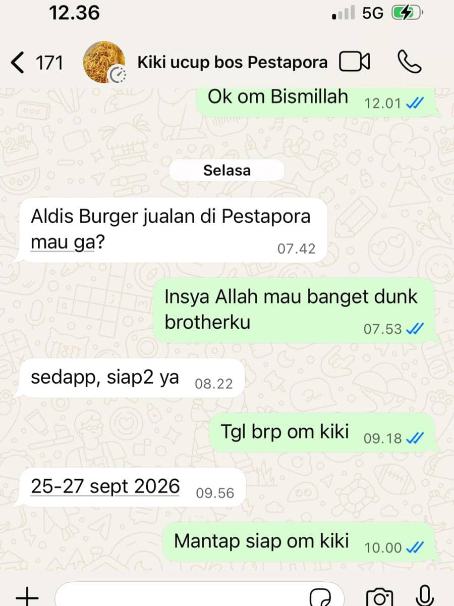 Chat WhatsApp Kiki Ucup nawarin Aldi's Burger jualan di Pestapora