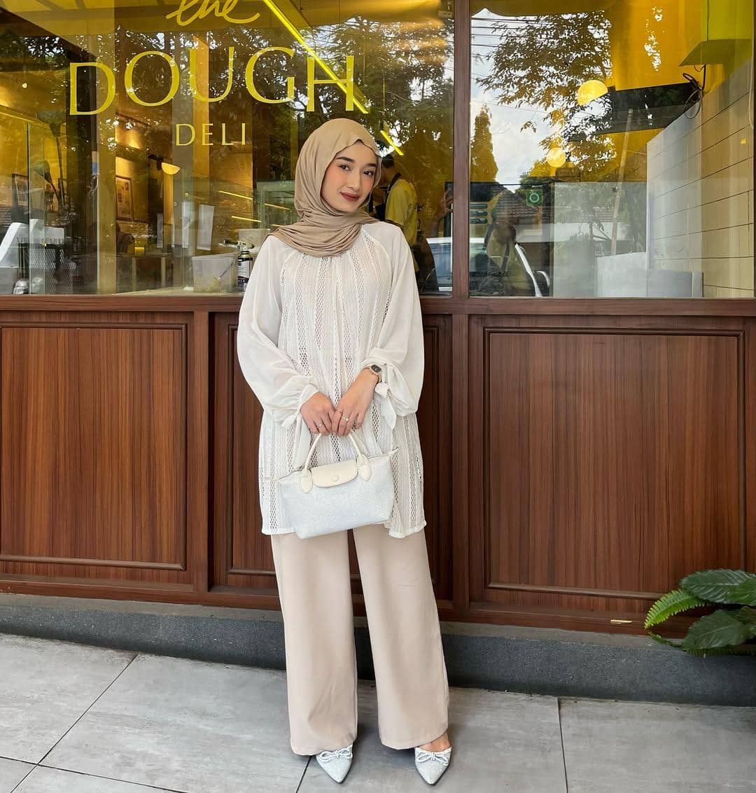 Mix and Match Lebaran Simpel ala Annisa Berliana