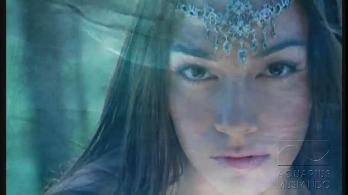 cuplikan video klip "Roman Picisan"