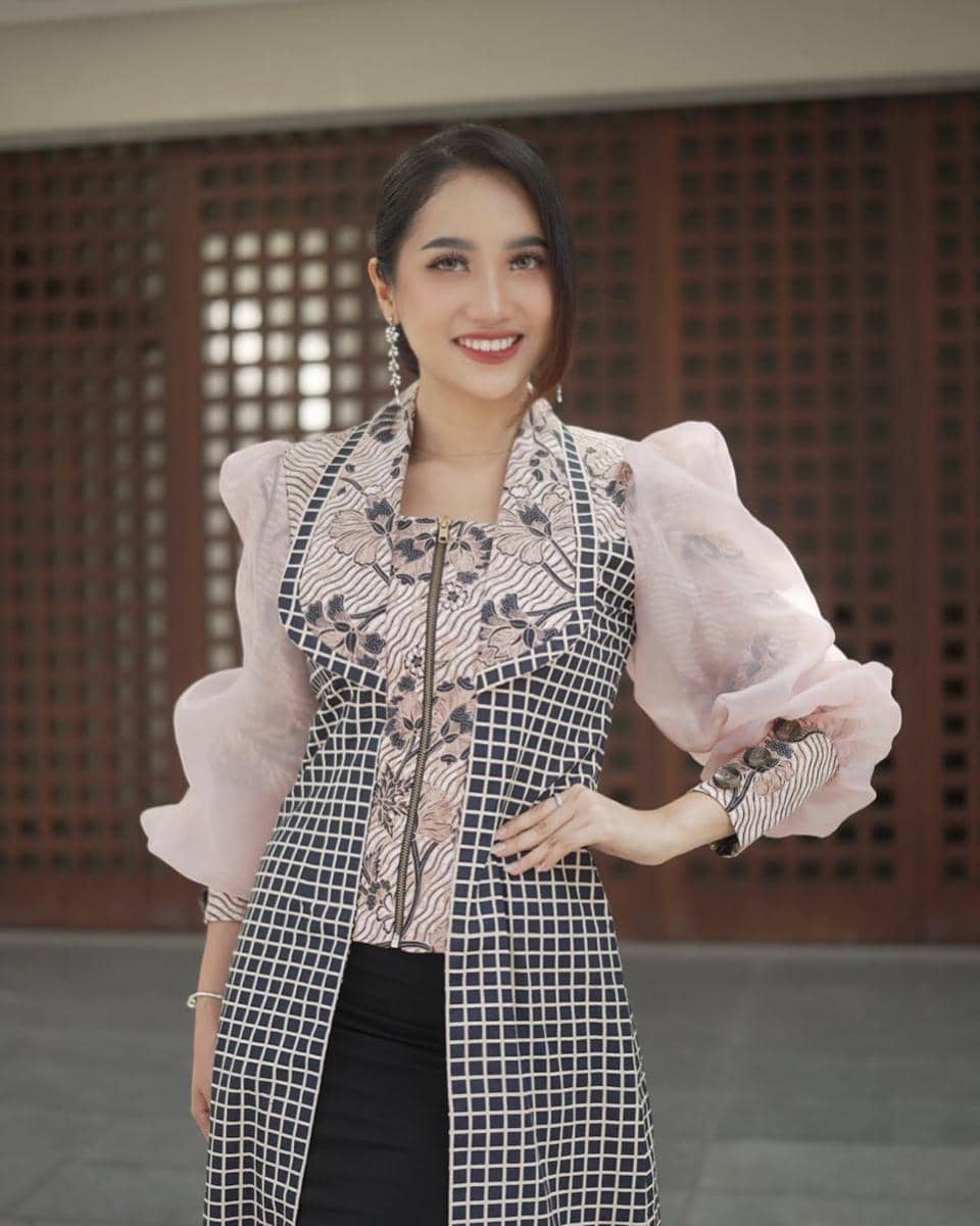 potret Almas Azzahra, Puteri Indonesia Daerah Istimewa Yogyakarta 2026 