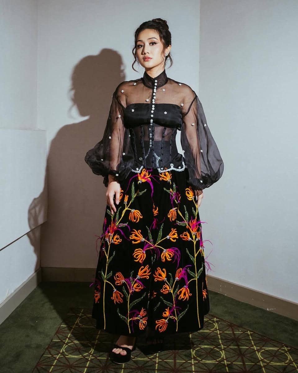 OOTD Cast Seporsi Mie Ayam Sebelum Mati (instagram.com/zulfamaharani)