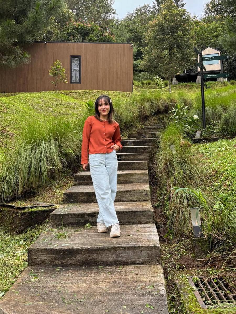 OOTD Cast Seporsi Mie Ayam Sebelum Mati (instagram.com/firamaringka)