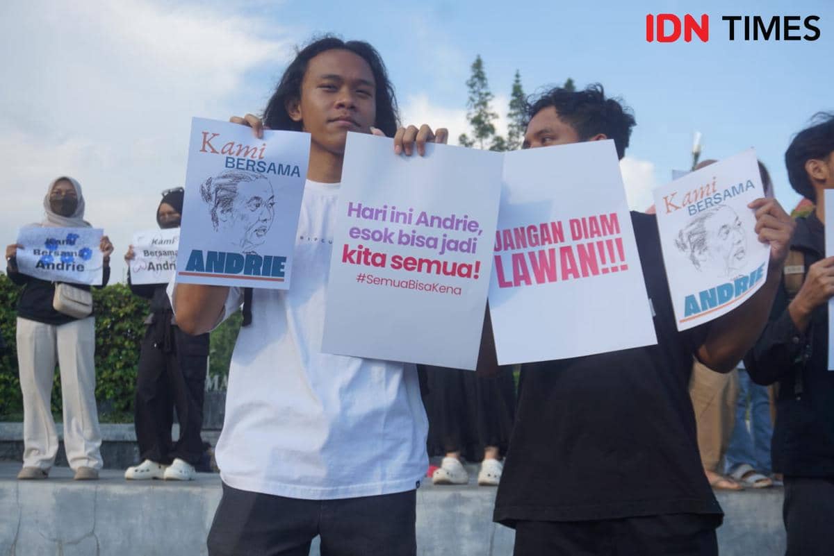 Masyarakat Sipil di Bundaran UGM, Tuntut Polisi Usut Penyiraman Air Keras  