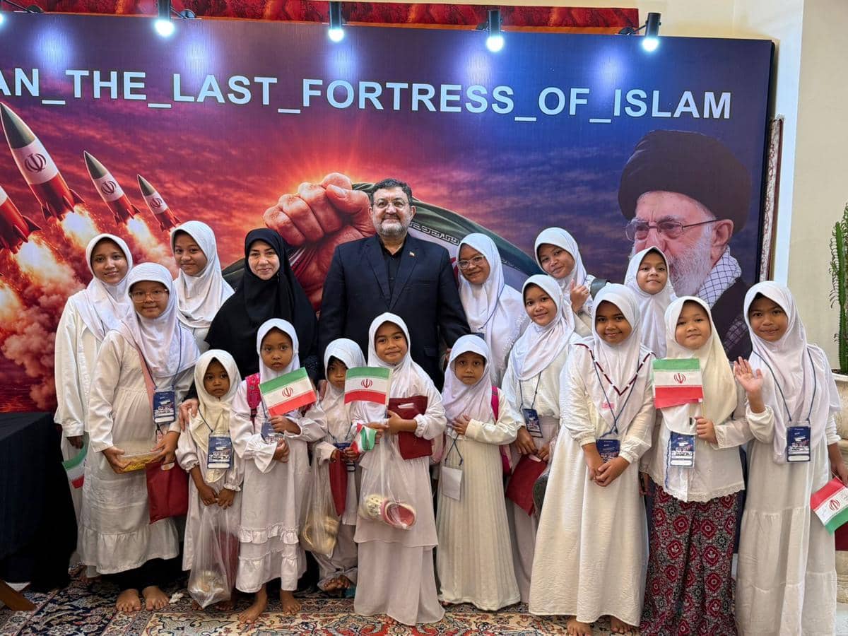 Gelar Santunan Anak Yatim, Dubes Iran Doakan 175 Korban Penyerangan Minab