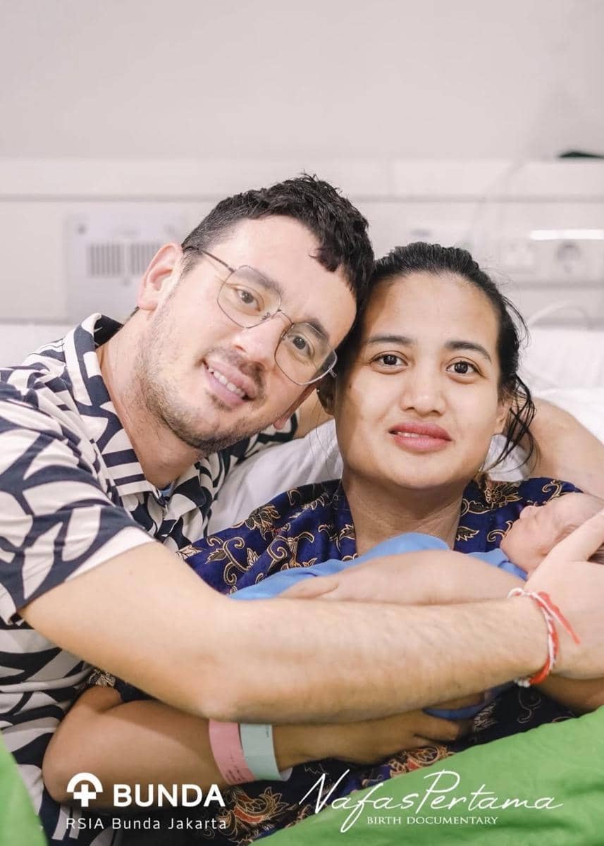 Lina Mukherjee melahirkan anak pertama (instagram.com/lilulinamukherjee)