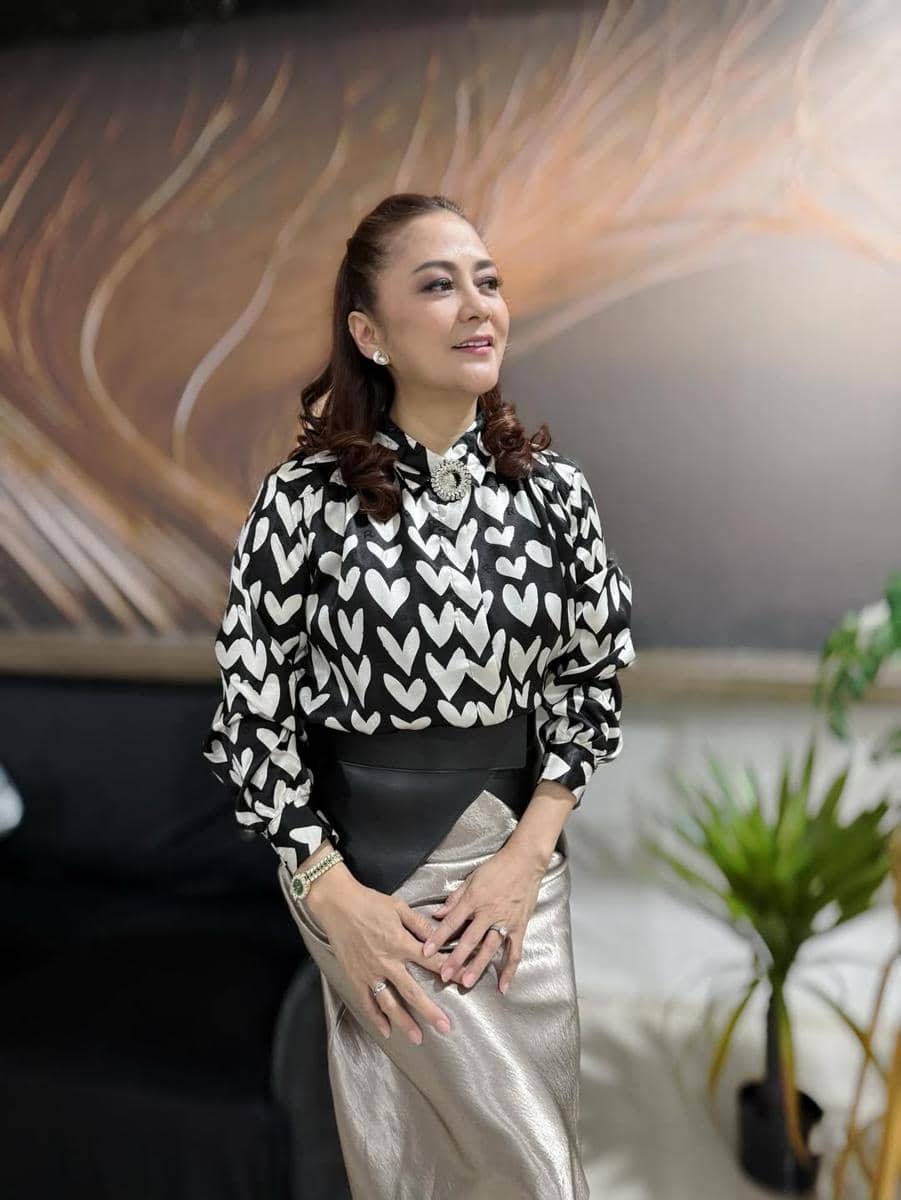 Sinetron Mencintai Ipar Sendiri