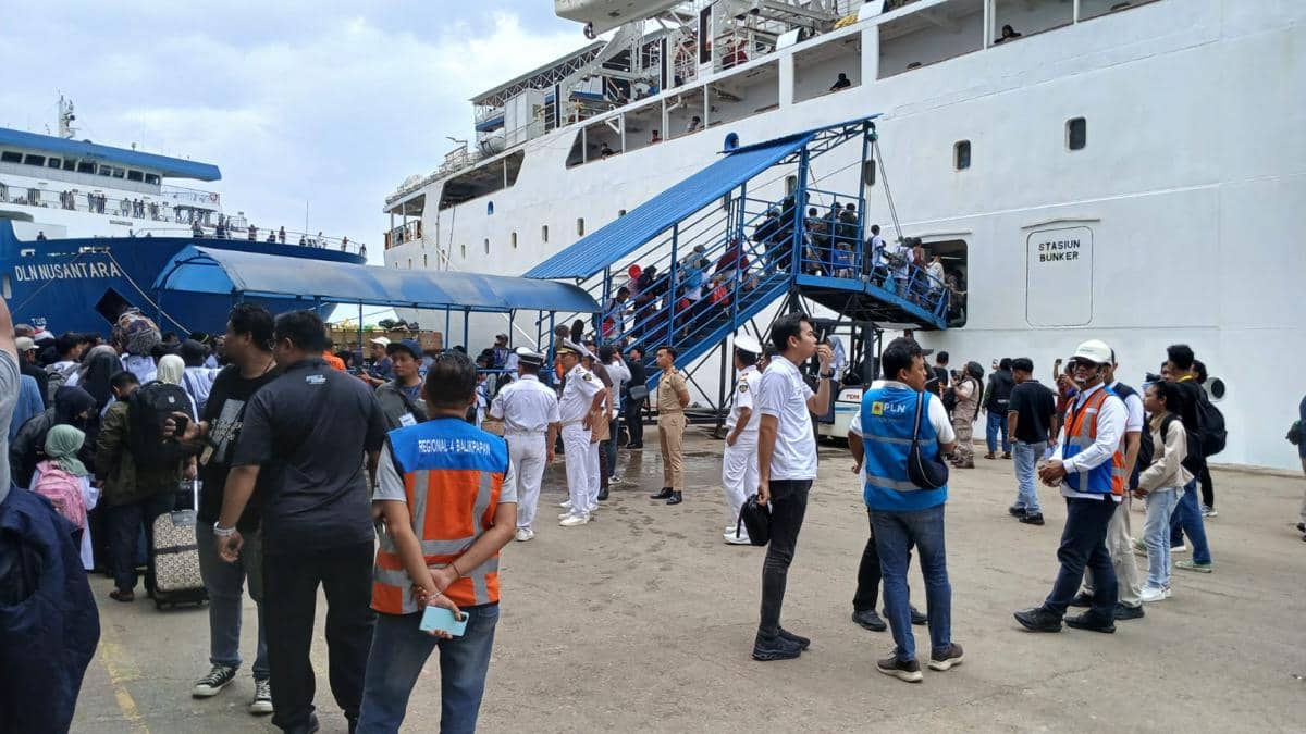 Sebanyak 1.200 pemudik diberangkatkan melalui program Mudik Bersama BUMN dari Pelabuhan Semayang, Balikpapan, Kalimantan Timur (Kaltim), Sabtu (14/3/2026).