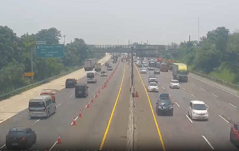 Arus Mudik Arah Cikampek Lancar Sore Ini, Tol Dalam Kota Padat
