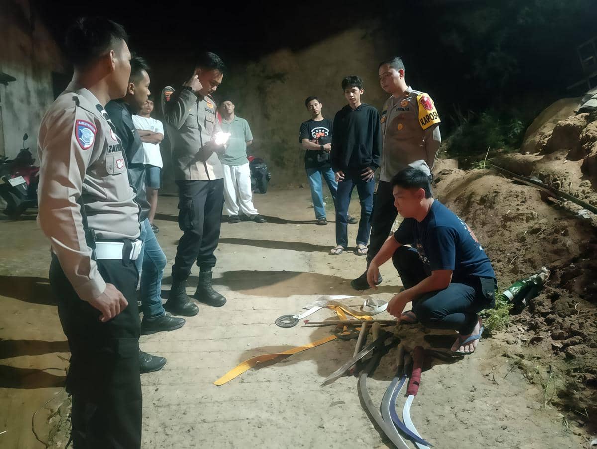 Polisi Gagalkan Tawuran Remaja di Pringsewu, Sita Celurit dan Molotov
