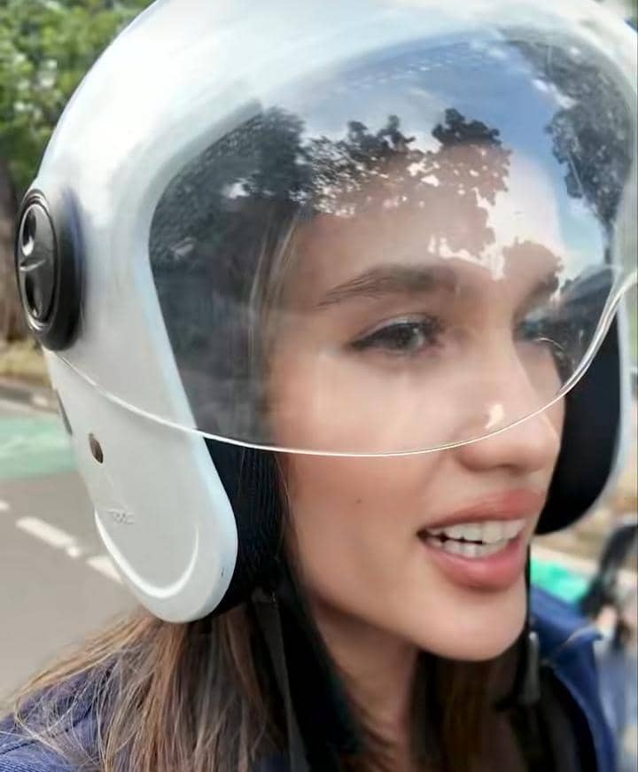 Cinta Laura war takjil di Blok M