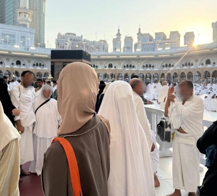 Xaviera Putri pertama kali umrah