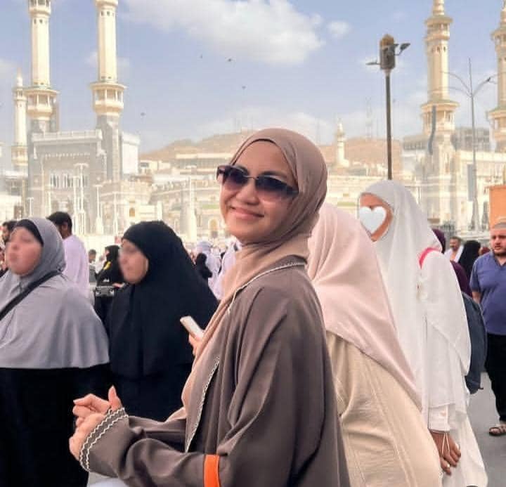 Xaviera Putri pertama kali umrah