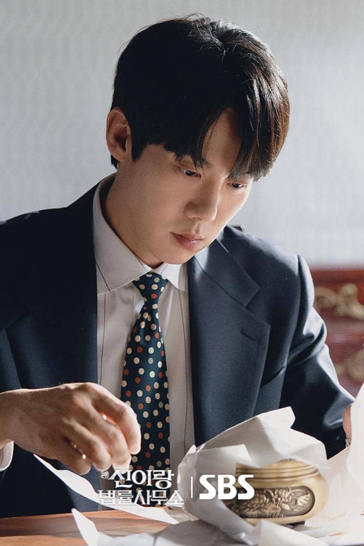 still cuts Phantom Lawyer