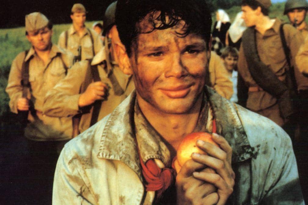 10 Film Lawas Bertema Anti Perang Terbaik, Wajib Ditonton!