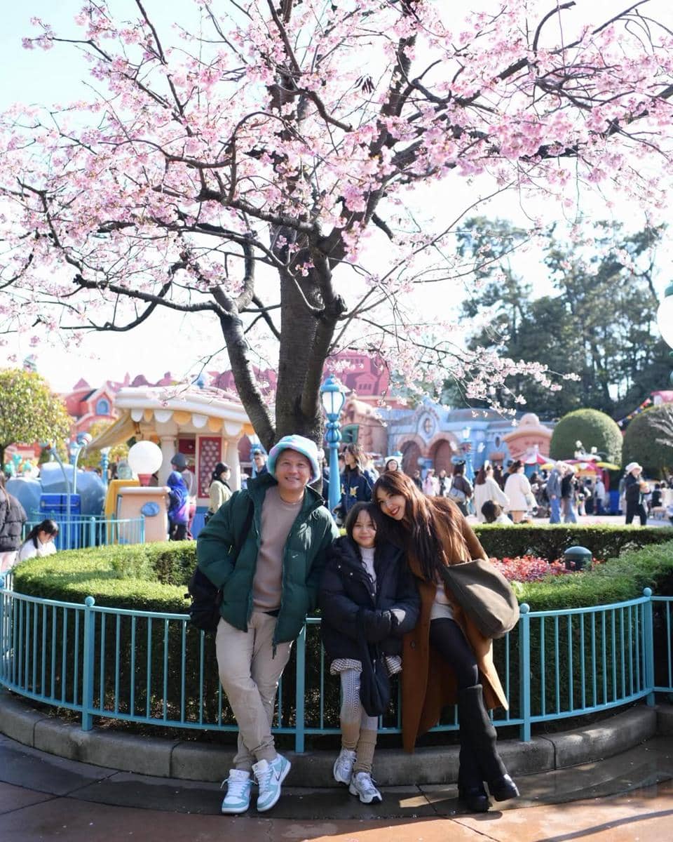 Gading, Gisel, Gempi liburan