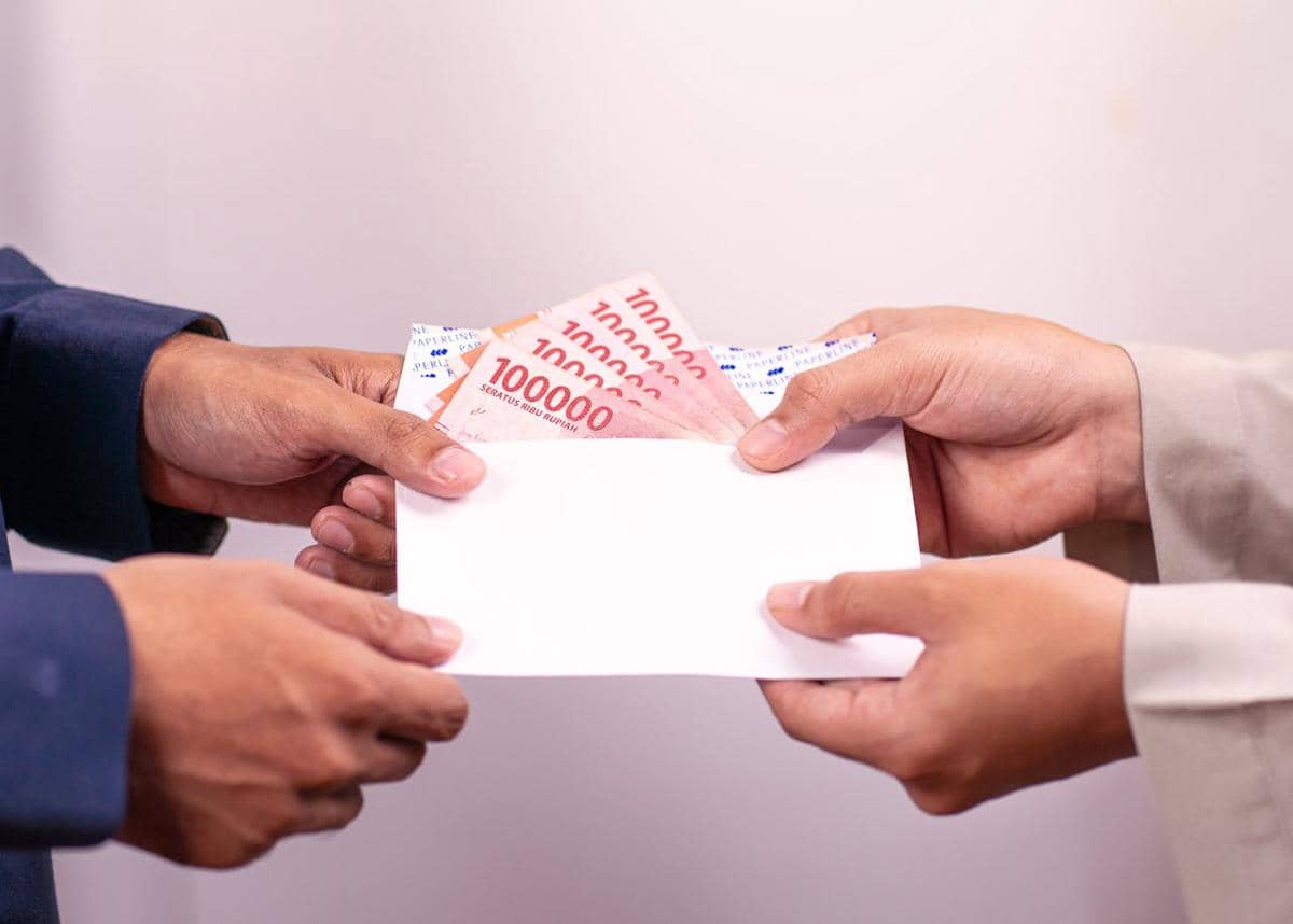 5 Tanda THR Cepet Habis karena Pengeluaran Kecil tapi Sering