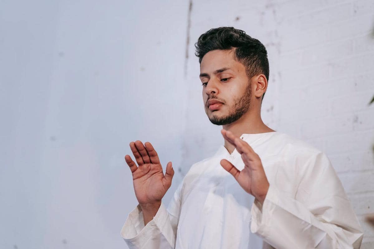 Tata Cara Salat Lailatul Qadar 4 Rakaat, Perhatikan Urutannya!