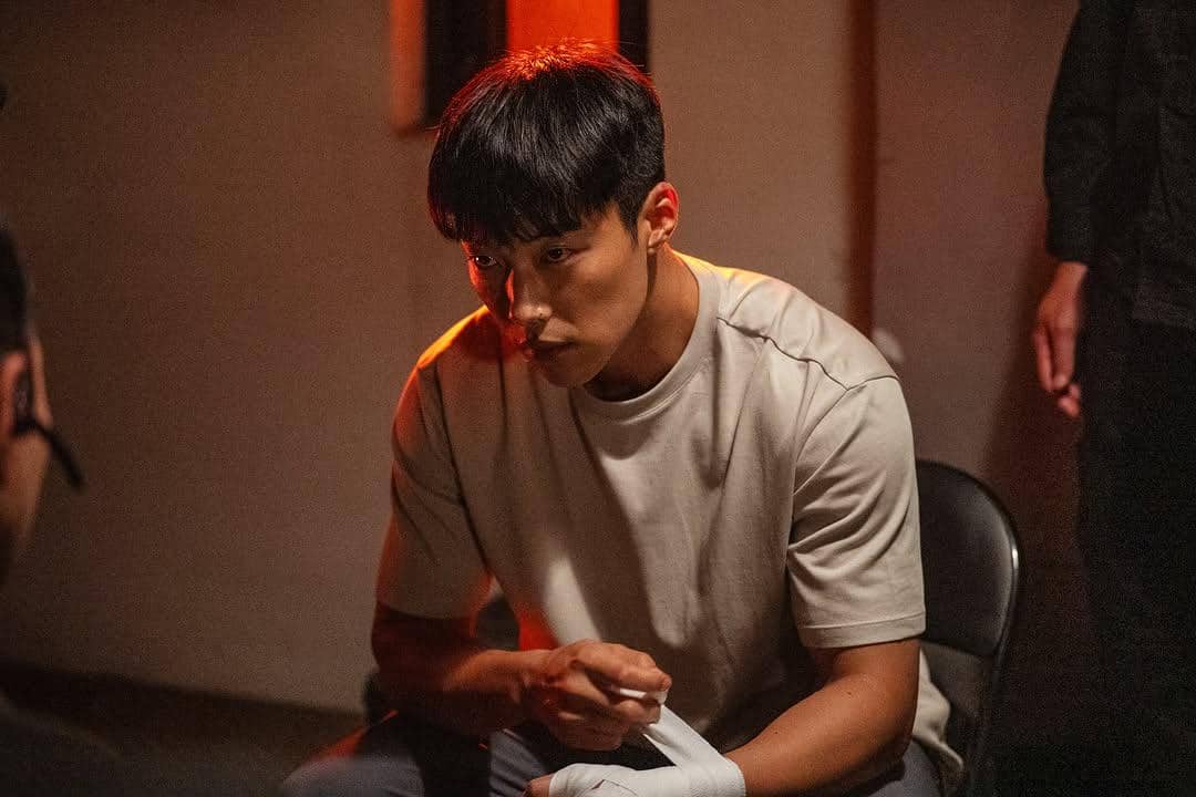 Still cut Bloodhounds Season 2