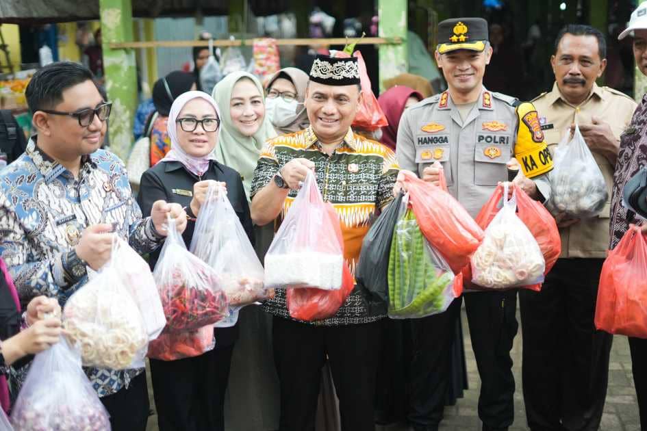 Pemkot Metro Lakukan Sidak Pasar untuk Pastikan Ketersediaan Bahan Pokok Menjelang Lebaran Aman