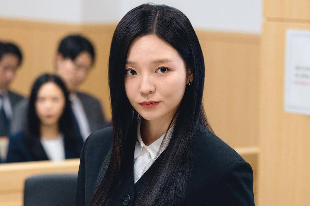Esom di drama Korea Phantom Lawyer