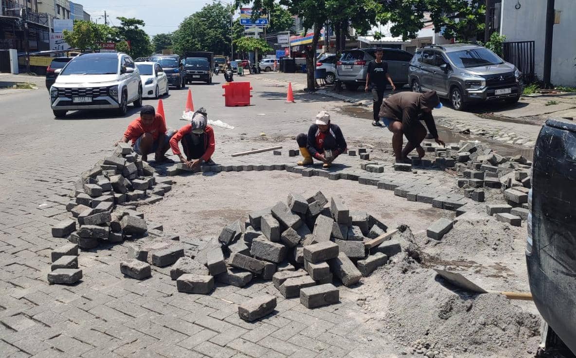 jalan citarum, betonisasi, perbaikan jalan