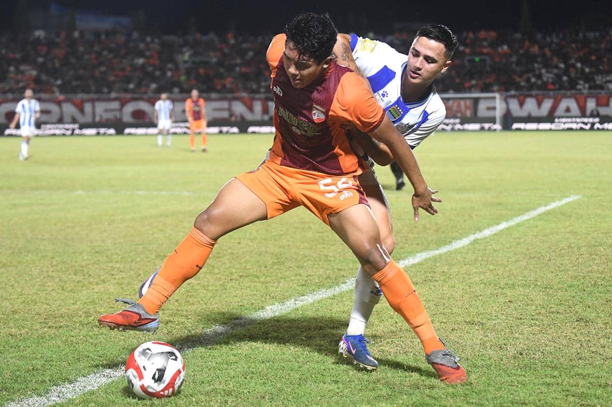 antarafoto-borneo-fc-samarinda-lawan-persib-bandung-1773590202.jpg