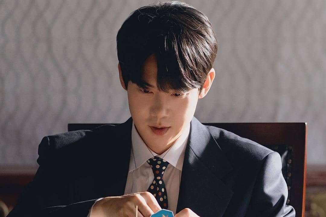 Yoo Yeon Seok di drama Korea Phantom Lawyer