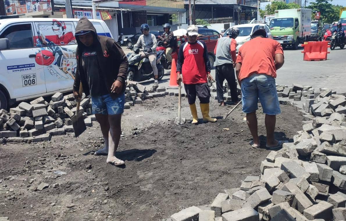 Jadi Akses dan Area Perdagangan, Jalan Citarum Semarang Dibeton