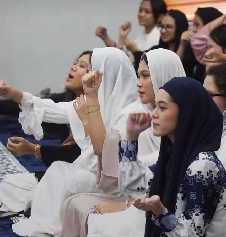potret anak-anak Rionaldo Stokhorst ikut pesantren kilat di sekolah