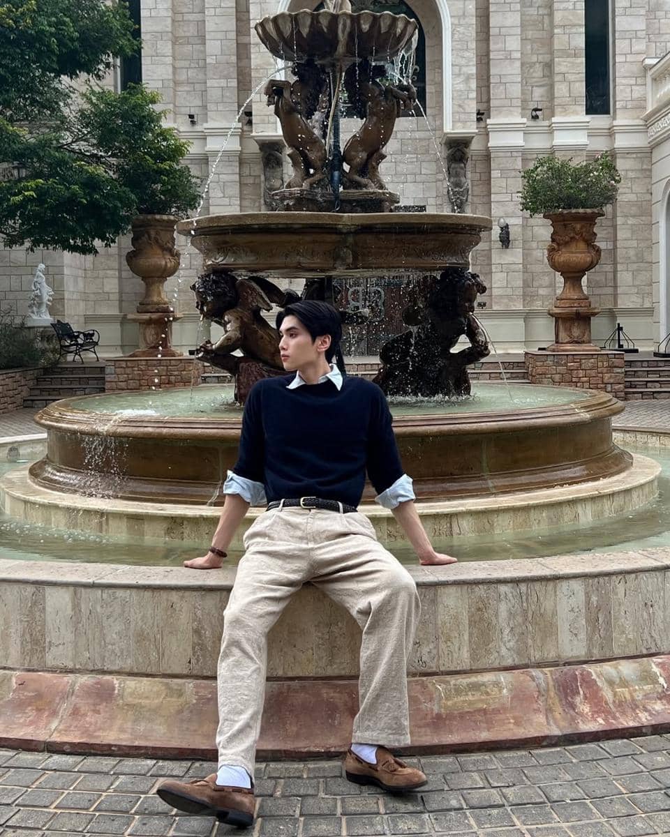 Style Kasual Bukber Warna Earth Tone ala Dunk Natachai