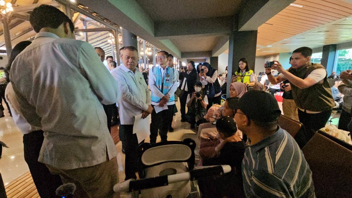 Menteri Perhubungan, Dudi Purwaghandi di Bandara Soetta